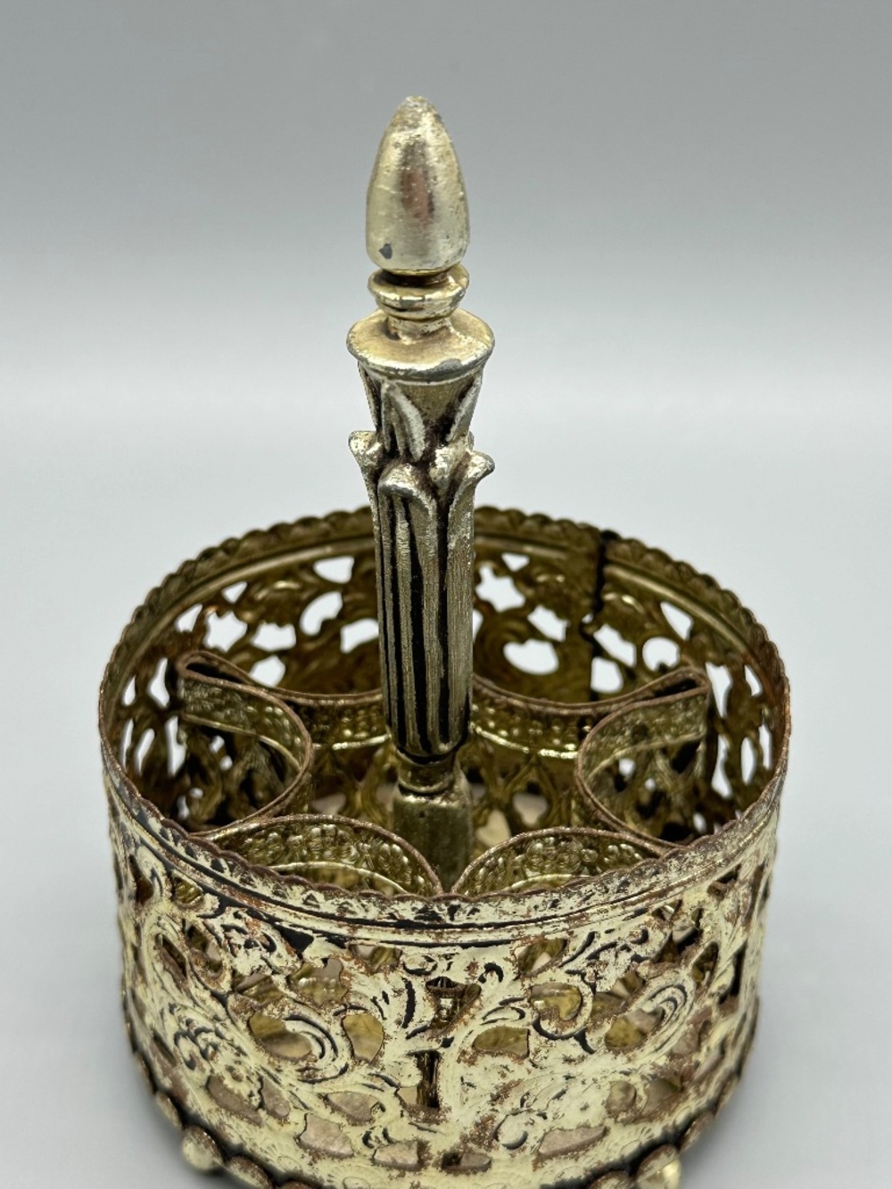 Vintage Round Silver Tone Filigree 6 Lipstick Holder Caddy Vanity